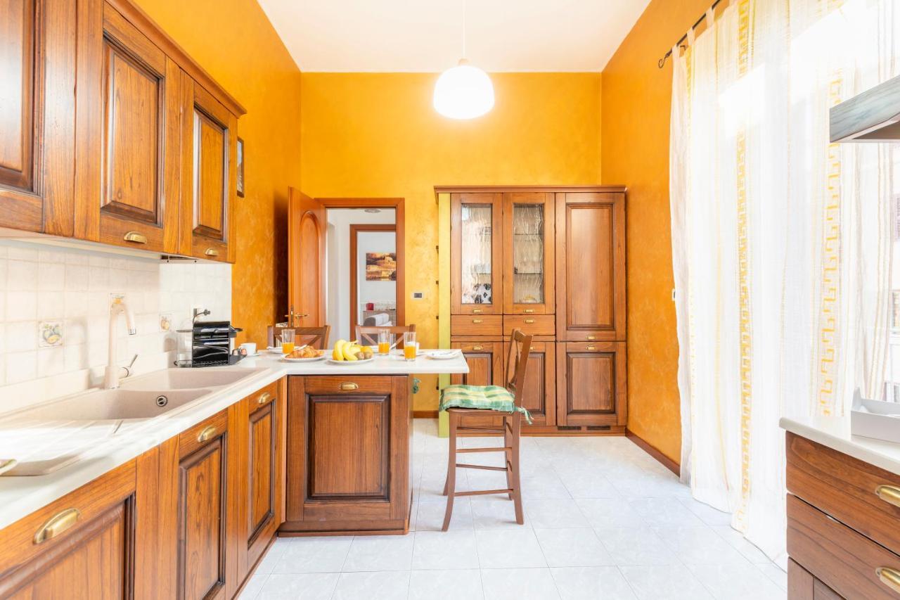 Apartmán Hostly - Domus Happya - Dream In The Appia Antica Park Řím Exteriér fotografie